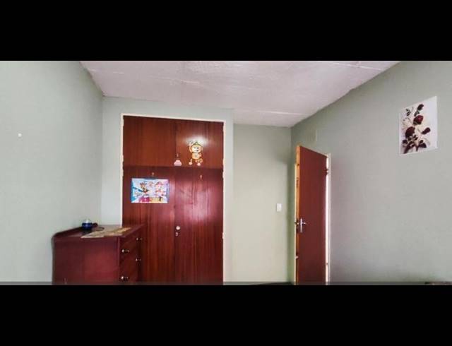 2 BEDROOM APARTMENT FOR SALE IN CRUYWAGEN PARK